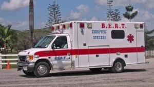Es. di mezzo ambulanza americana